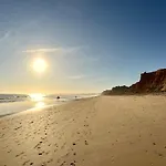Апартаменты Golden Blue Falesia
